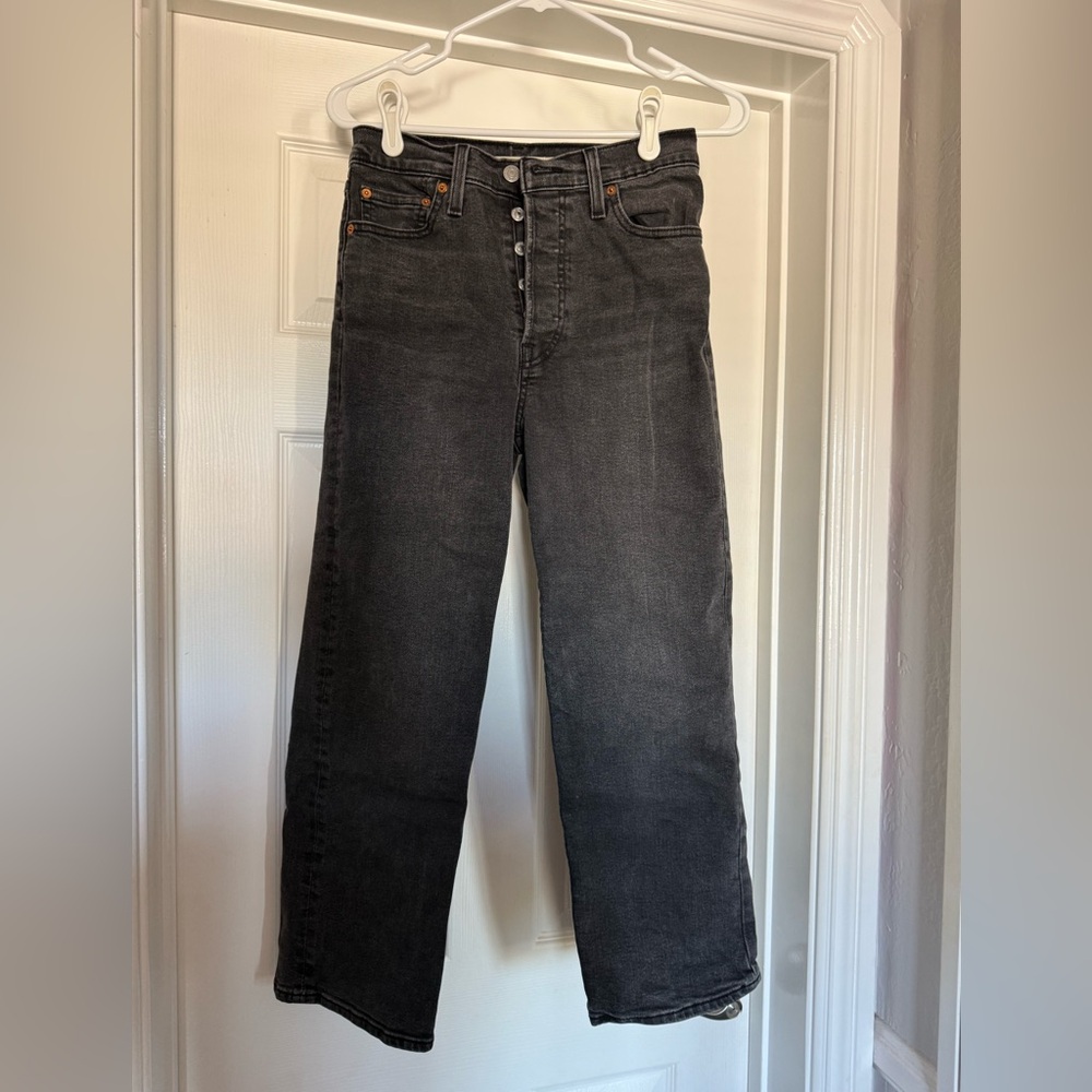 Women's Levi’s Black Denim Jeans